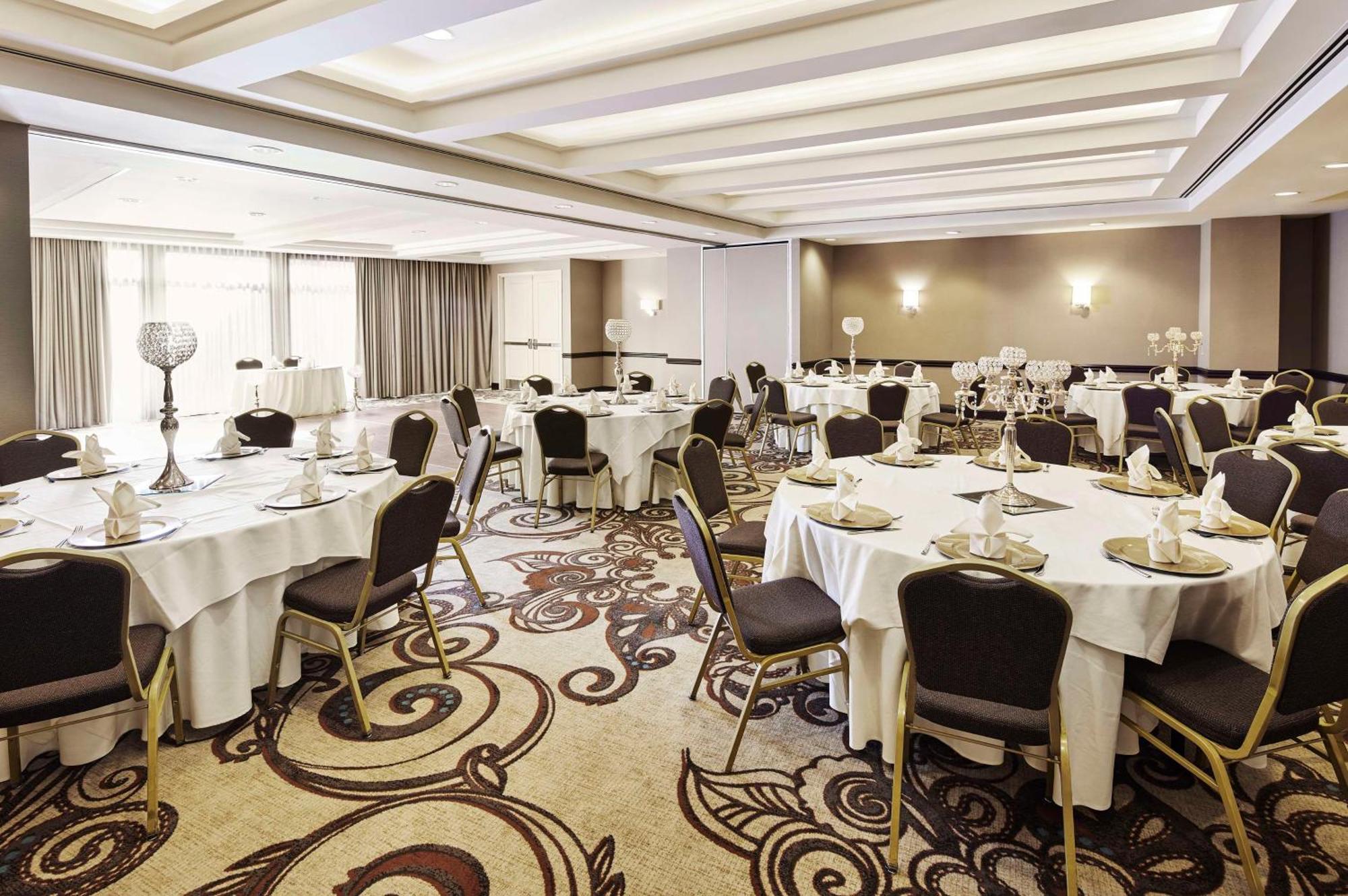Embassy Suites By Hilton Alexandria Old Town Екстериор снимка
